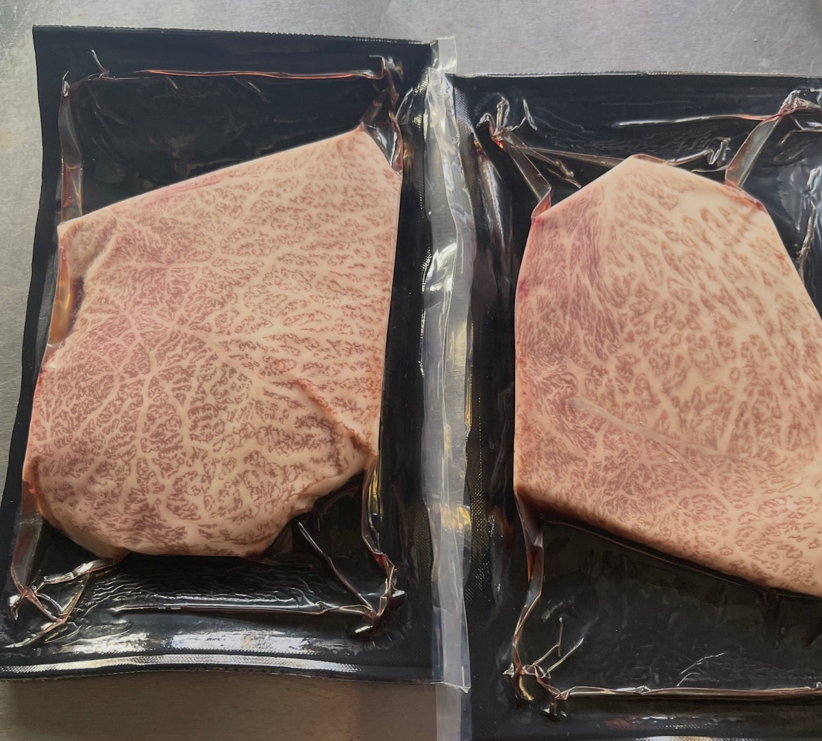 100% CERTIFIED KOBE BEEF A5 Wagyu Gold Champion Tritip (1 x 5-6oz)