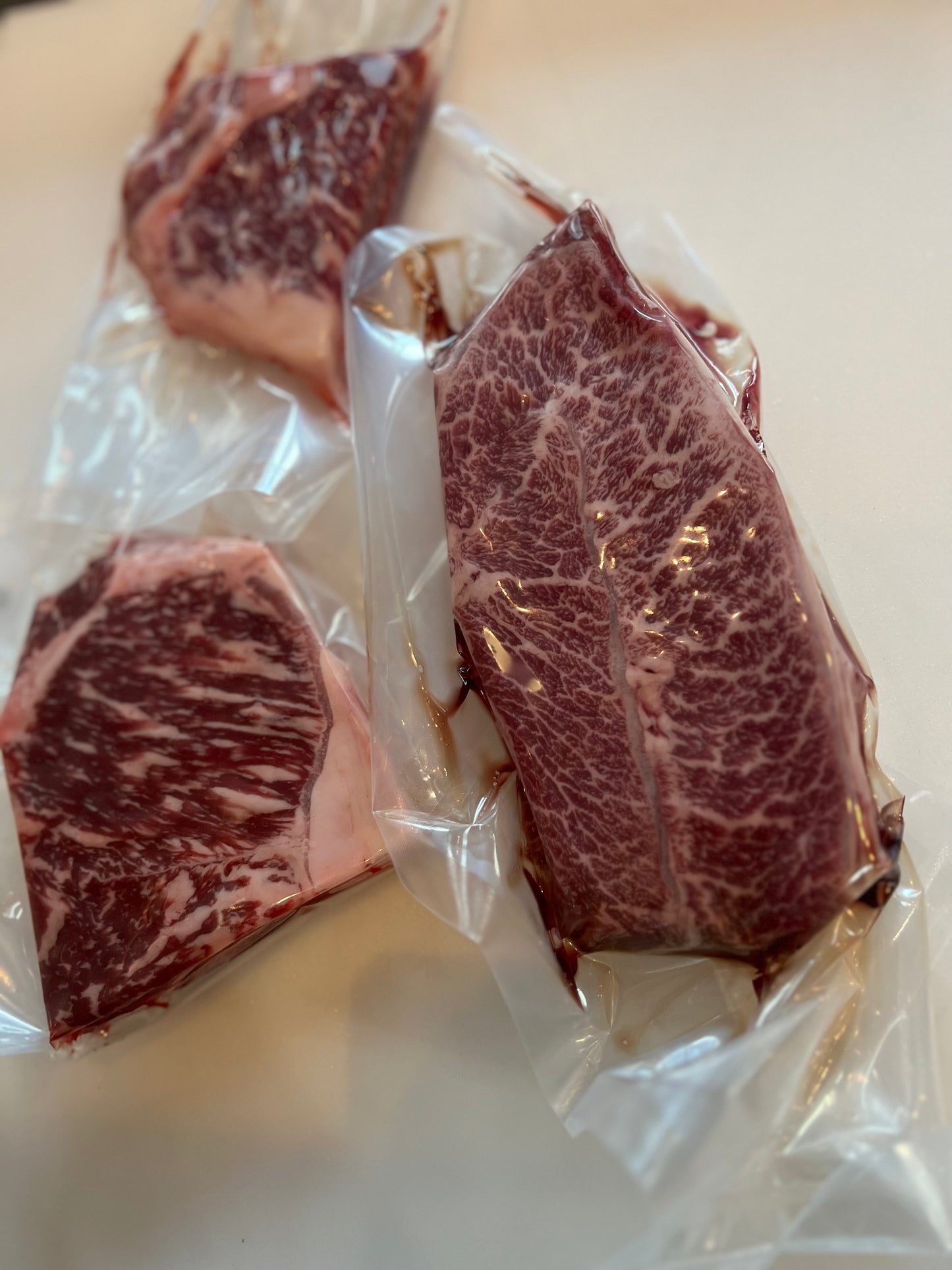 Mini-Sampler: Australian Wagyu, Japanese X, A5 Wagyu (3 Pieces)