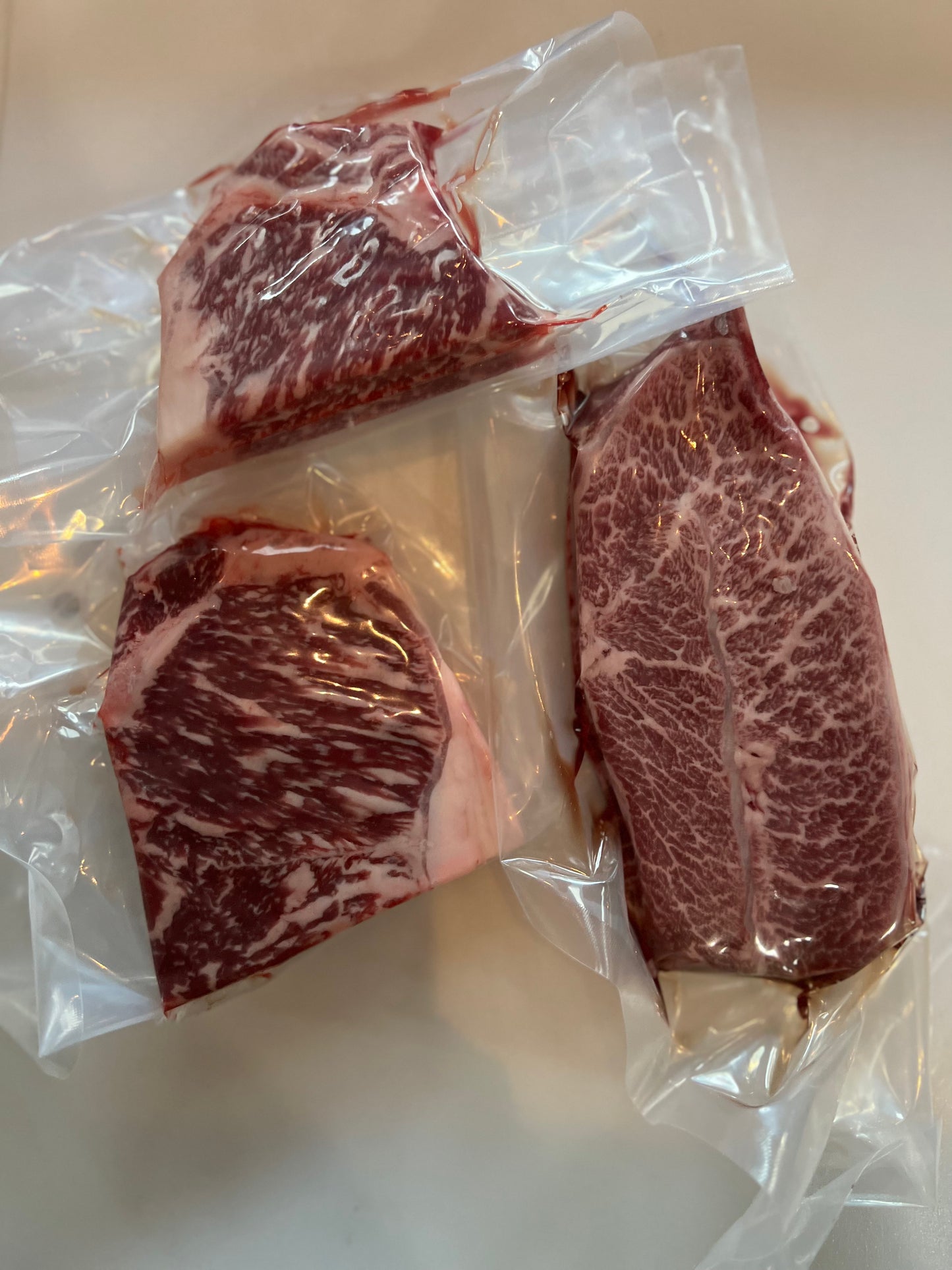 Mini-Sampler: Australian Wagyu, Japanese X, A5 Wagyu (3 Pieces)